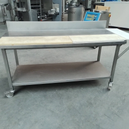 Mobile work table ertalon